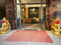 Atour Hotel - parking