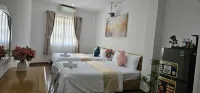 The Lee Hotel