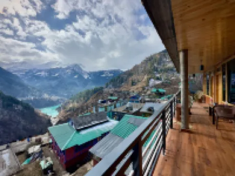 Oh Yaara | Stay n Cafe | Tosh