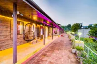 Mayur Agro Park Resort - Parkplatz