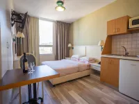Marom Residence Romema Hotels in Haifa