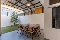 Kyzen - Modern 4BR Family Home w/ Private Garden - New