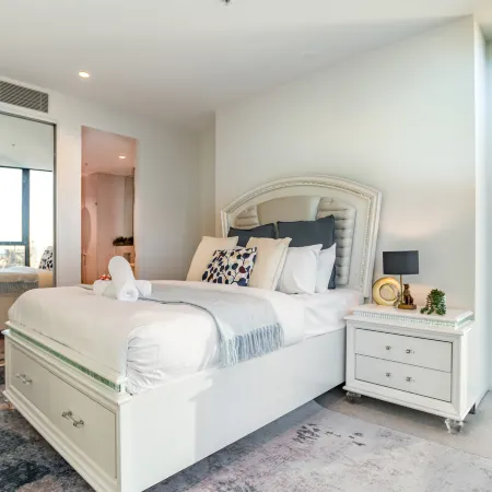 Gilded Sky | Level 51 Views 2BR/2BA | Pool & Spa