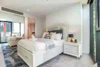 Gilded Sky | Level 51 Views 2BR/2BA | Pool & Spa - 2 stelle