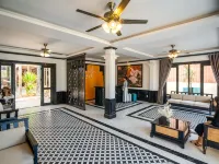 Vang Luang Hotel Hotels near That Chomsi