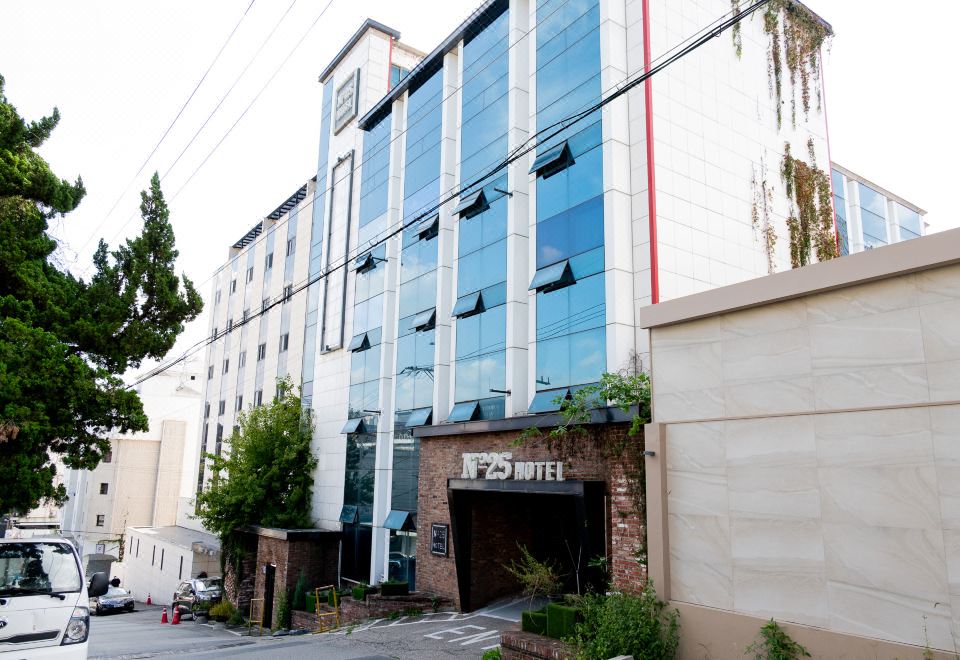 호텔 넘버25 송도점 로비 이미지