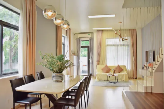 LV TPHOMES Отели рядом с достопримечательностью «Phap Viện Minh Dang Quang»