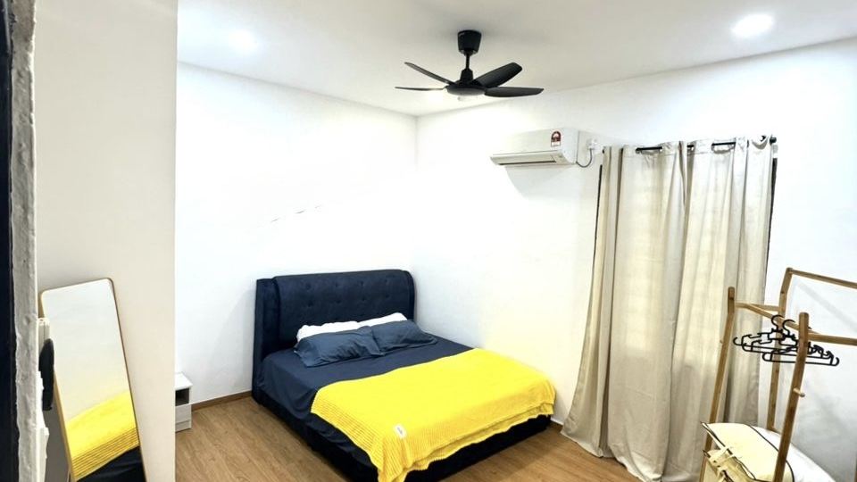 1851 Homestay