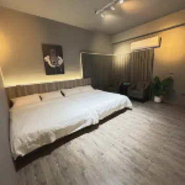 Mo Ye Hotel dekat Jembatan Cihmu