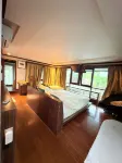 Serene Palm Heritage Tropical Villa - Balkoner