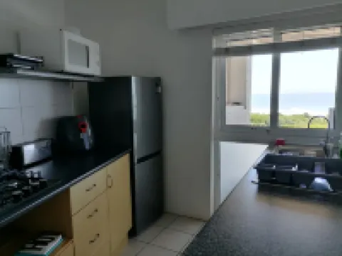 At the Beach โรงแรมใน