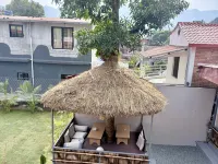 The Mango Tree- Backpackers Hostel Hôtels à : District de Kaski