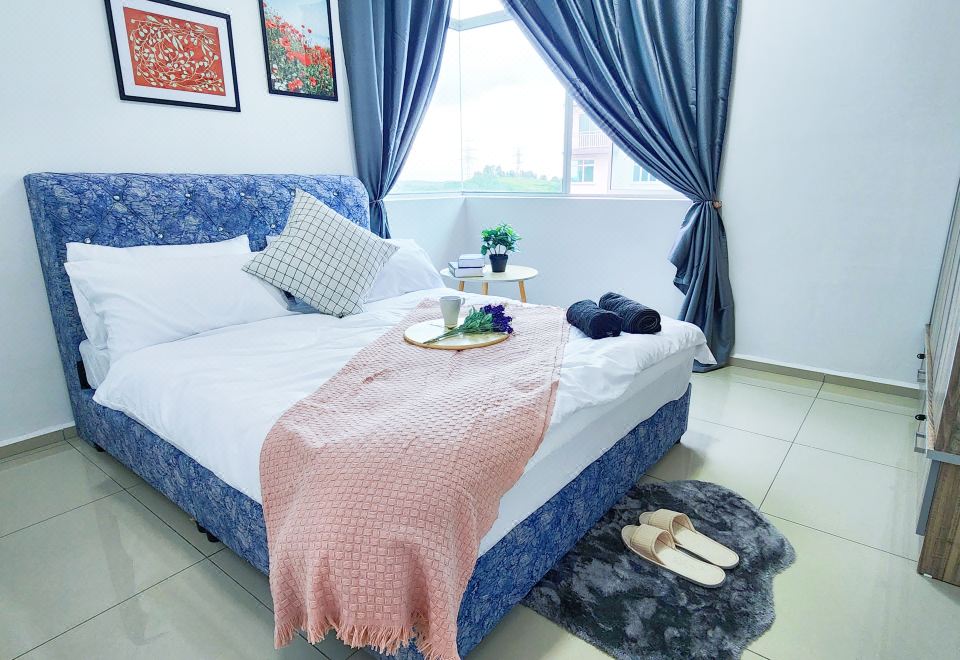 Apamee Cham Palace Over view