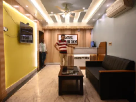 Hotel Tulusi Inn バーバムのホテル
