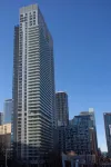 DT CN tower 3BR2BA Lake View king bed/ parking