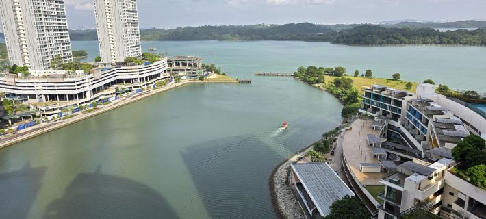 Seaview-Pinetree Marina Resort 2BR [Puteri Harbour] -5分钟到乐高乐园 Hotel di Iskandar Puteri