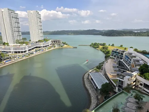 Seaview-Pinetree Marina Resort 2BR [Puteri Harbour] - 5 mins to Legoland
