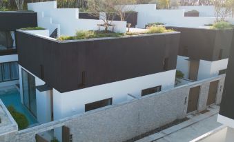 Tree O'clock Pool Villa - Phuket