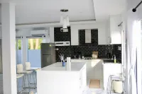 The Munique Cliff House Chumphon - private jacuzzi with beach views - breakfast