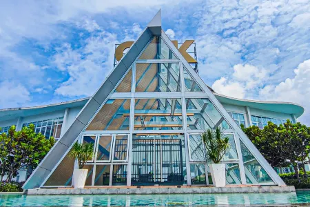 Cloud Deck at Windmill Upon Hills Genting Highland by HCK