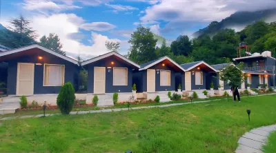 Hillarious Manali Hotels near Igloo stay sethan