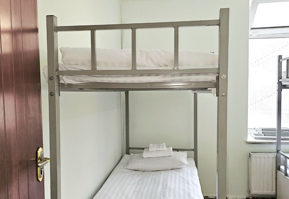Urban Nomads Hostel 내부