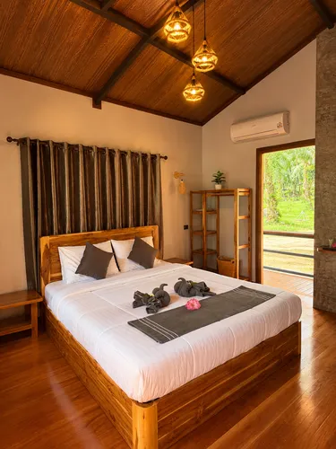 รูปภาพของKhaoSok Mountain Palms Lodge & Tours