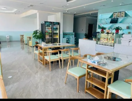 (DUBAI) LU-INN Отели в г. Аль Оер