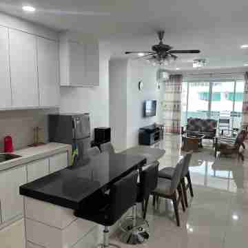 Lp Homestay Miri Hotel Exterior