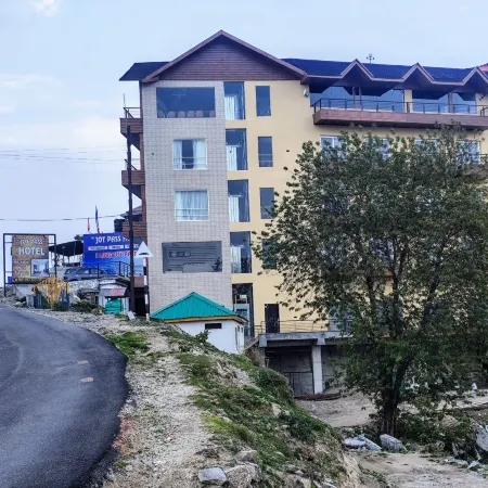 The Jot Pass Hotel