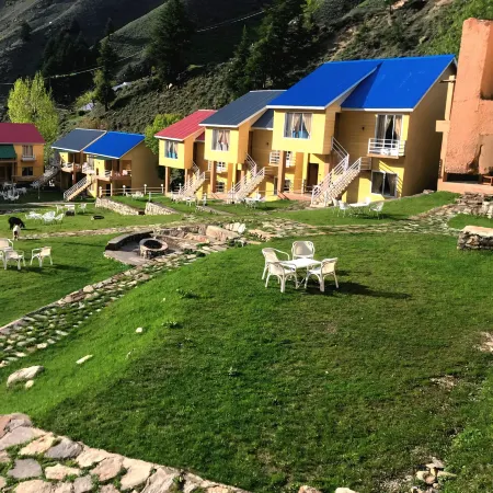 Hotel Village Inn Naran