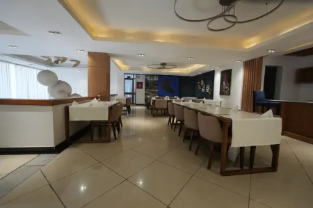 Mazeki Addis Boutique Hotel Отели рядом с достопримечательностью «AU Conference Center»