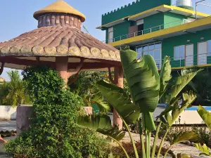 Jungle Avengers Resort