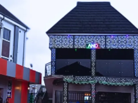 Uptown Life Hotel and Suites Hotels in Warri