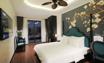 Royal Hotel - Trinh Van Bo, Nam Tu Liem