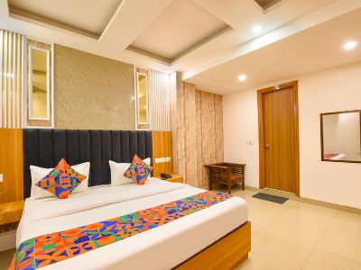 RECONNECT SUITES
