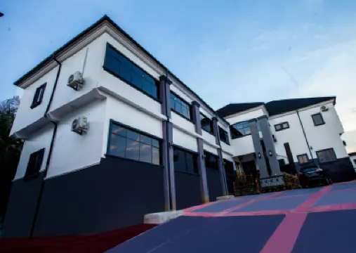 KCC HOTELS AND SUITES Hotel di 