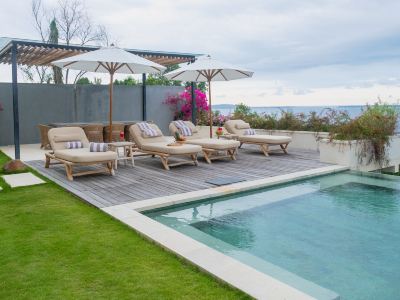 Leq Bale by Elite Havens
