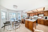 Metta Stays Edgemont in Calgary