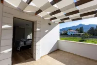 Delux SeaSide Victorious Villa by HolidayKeys - Villas