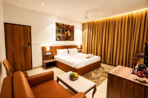 The Grand Icon Hotel