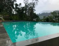 Cranford Railway Retreat - piscina