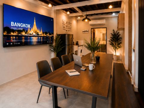 Just Sabai | 3BR Heritage House in Chinatown