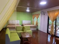 Rantau D'rhu Beach Chalet - piscina