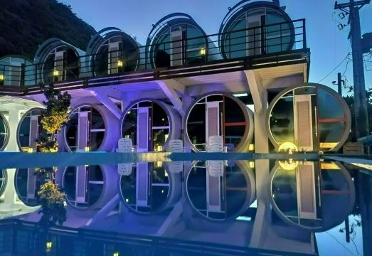 Green Island Tube 18 야경