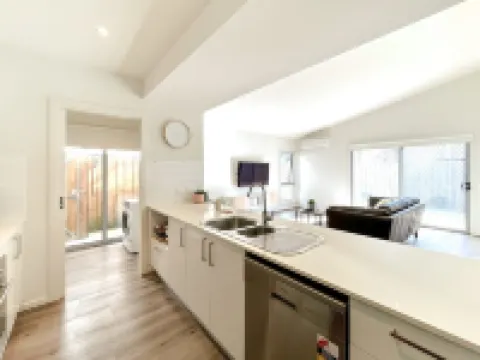 Stylish Berwick Home with WiFi, Smart TV, Garage