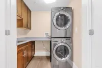 3Bed+2Bath Sauna Retreat in Vancouver!