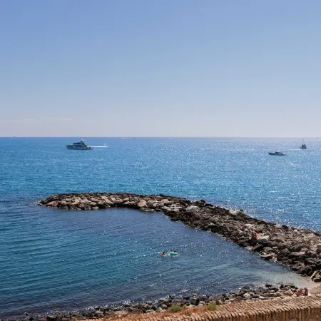 Charming studio - 2P - Sea view - Antibes.