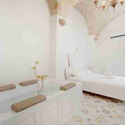 Marchesa - 2 Bedrooms, Terrace & Bath Tub in Center Fitness & Recreational Facilities