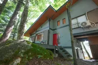 Hilltop Villa Karuizawa - Peaceful Hilltop Forest Retreat With Mountain View Hotels in 